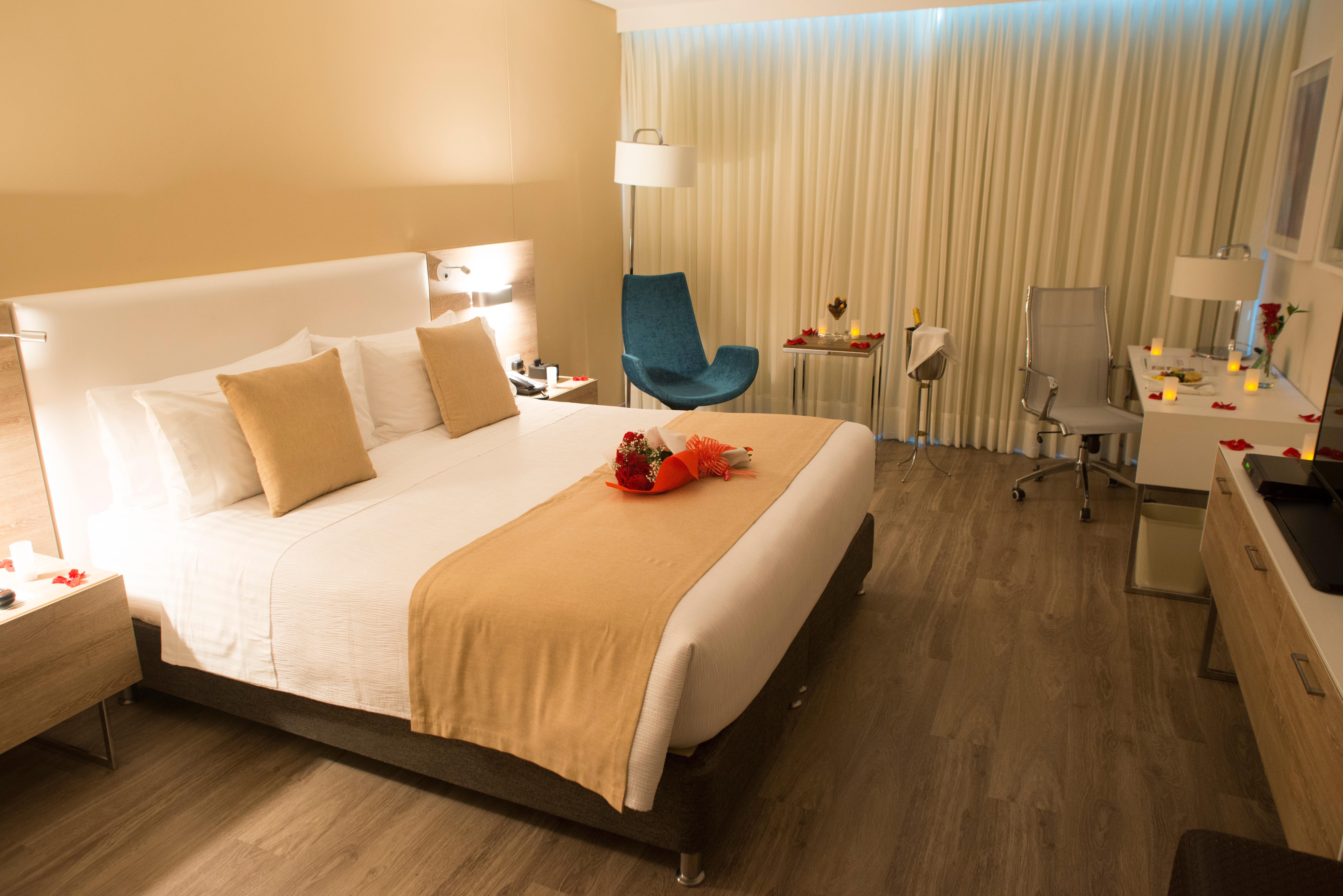 Holiday Inn Cucuta By Ihg Luaran gambar A room at the hotel